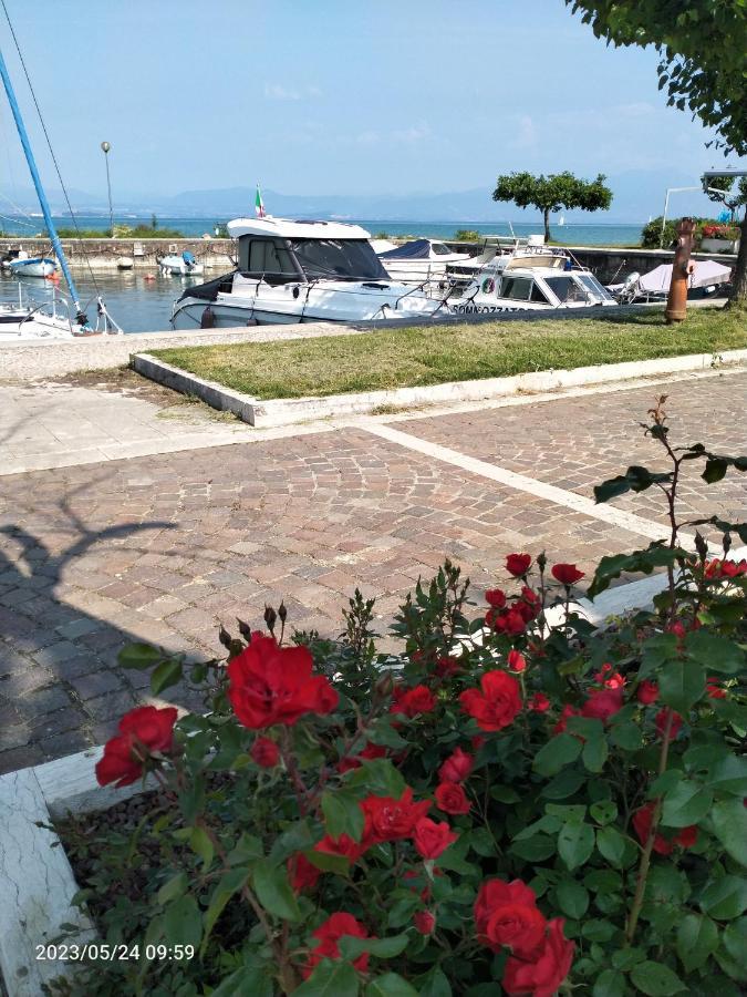 B&B Gardasee Castelnuovo del Garda Bagian luar foto