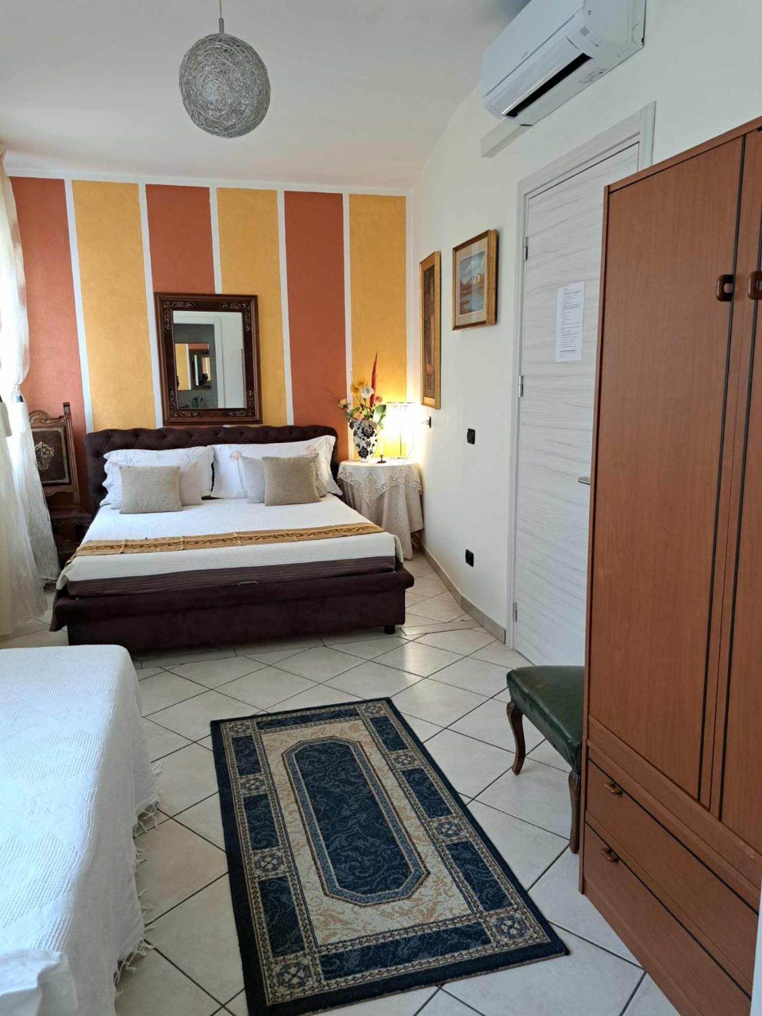 B&B Gardasee Castelnuovo del Garda Bagian luar foto